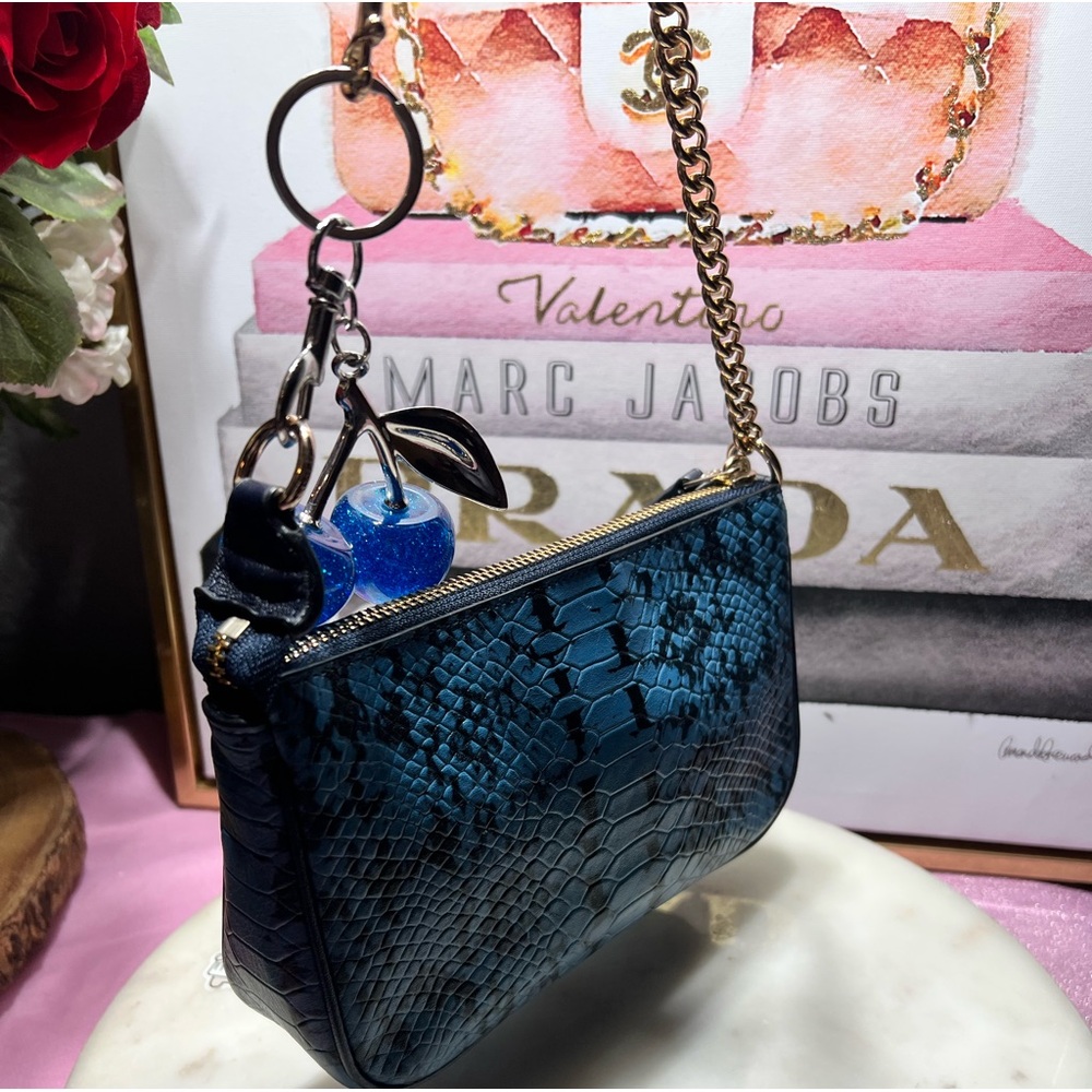 Coach Nolita 19 wristlet Blue Snake Print NWOT - Picture 4 of 7